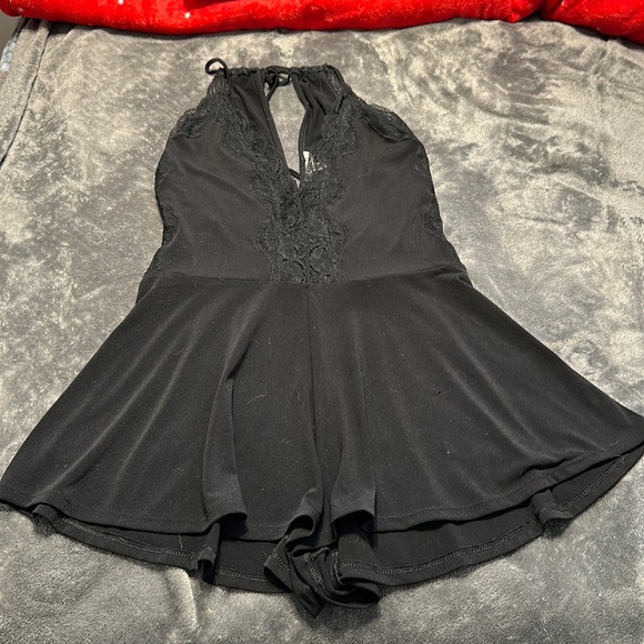 Romper - Picture 1 of 5